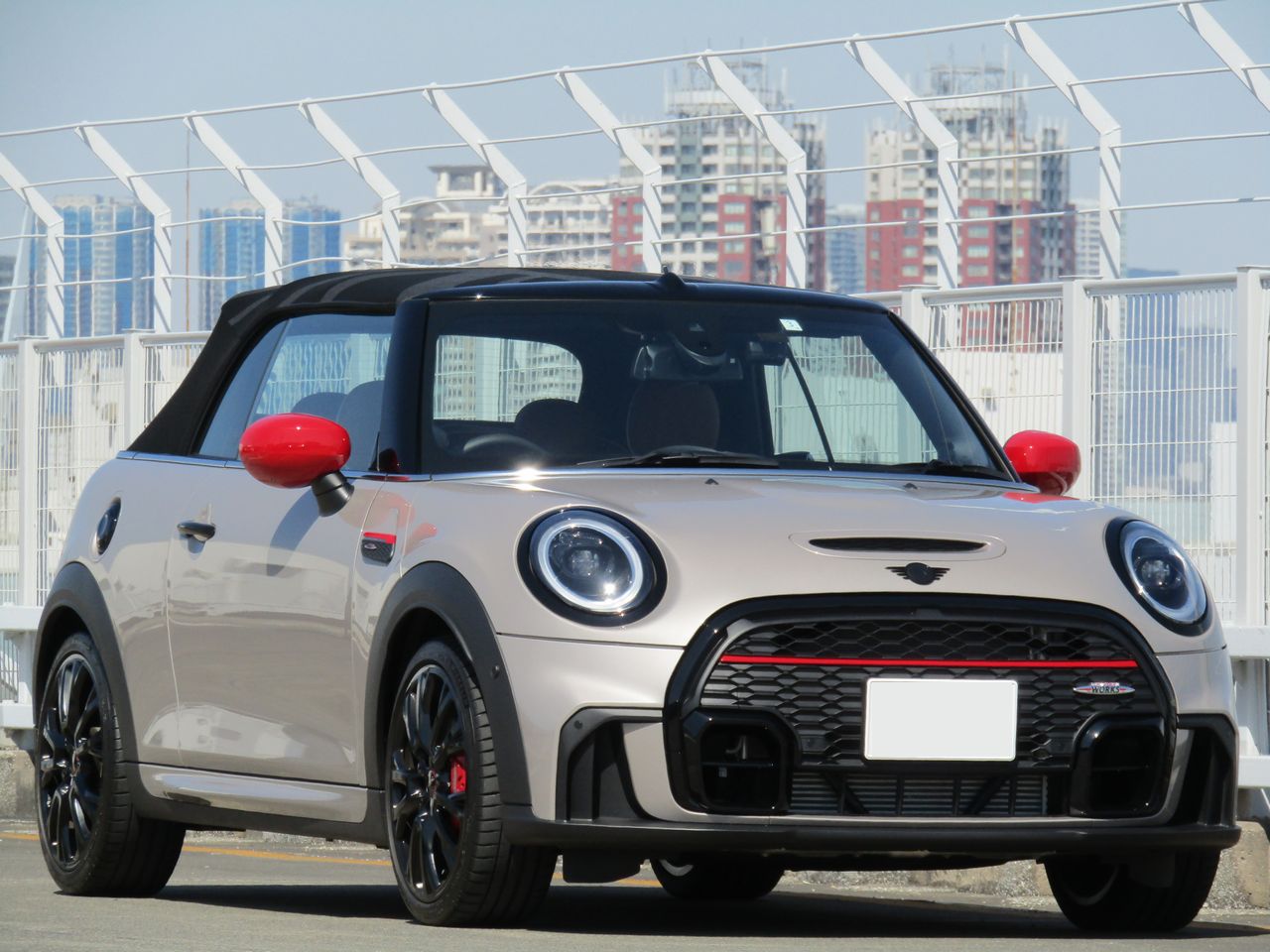 クリックで画像を表示